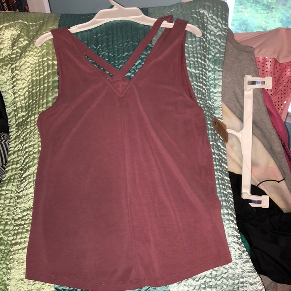 American Eagle Top - Picture 2 of 3